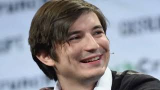 Famous Vlad Tenev | Biography Net Worth, Wife, Parents, Ghislaine maxwell  - Vladimir Tenev Net Worth