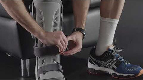 Aircast AirSelect Standard Walker Brace  Walking Boot, Medium Sports & Outdoors