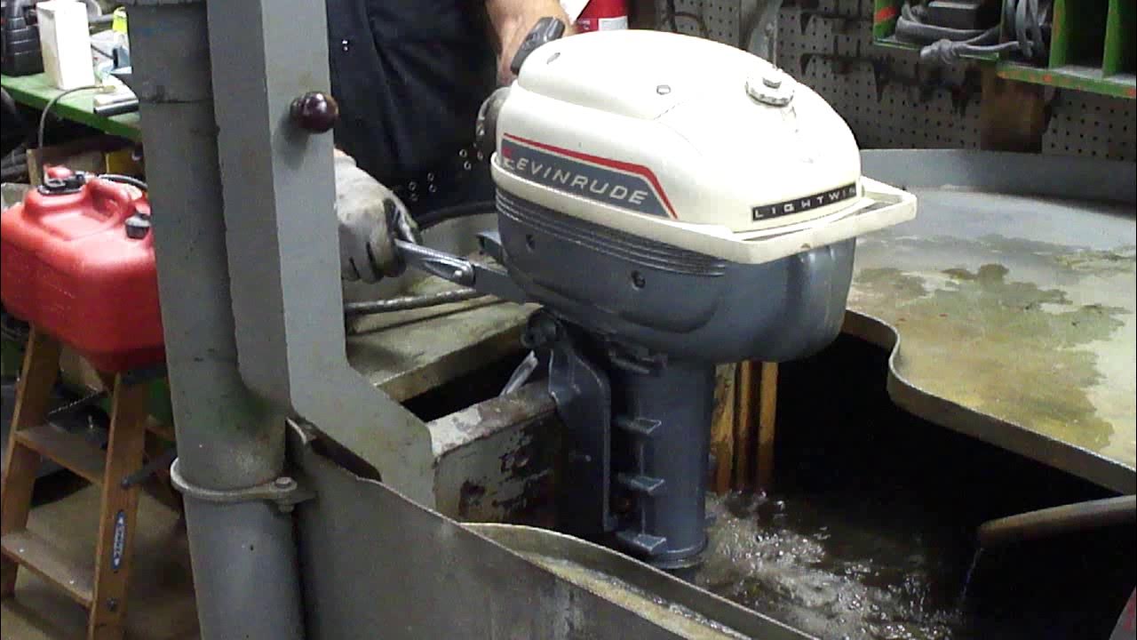 Evinrude 3 Lightwin Folding Motor 3602E 08440 - YouTube