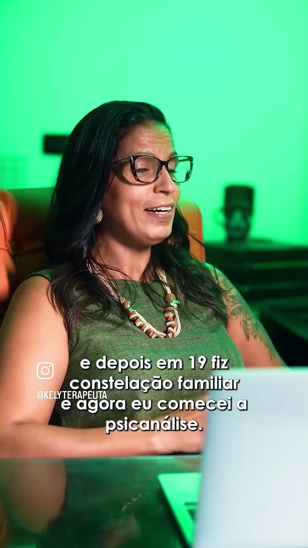 Capa do Short de reflexão da Kely