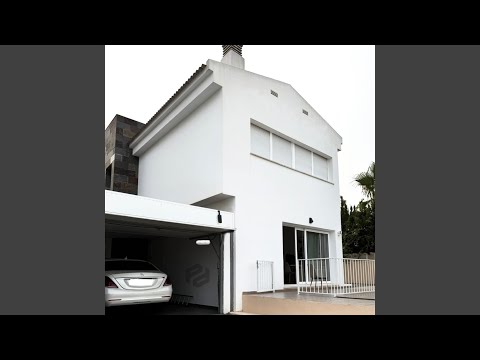 YouTube에서 LOWKEY 보기 YouTube에서 LOWKEY 보기
