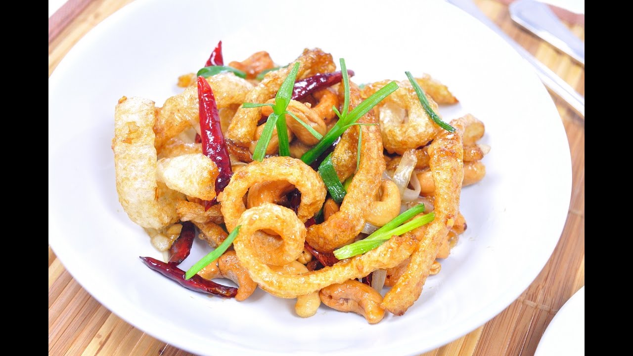 แคบหมูผัดเม็ดมะม่วงหิมพานต์