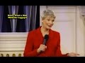 Jeanne robertson  dont trust a man with the luggage