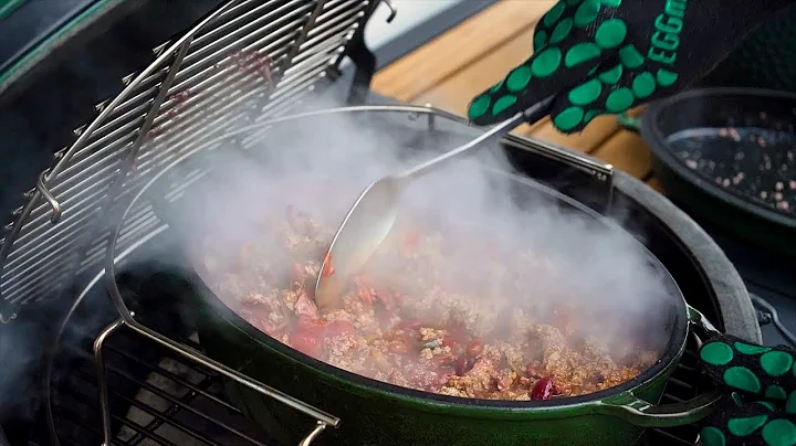 How to Cook Over-the-Top Chili on a Big Green Egg