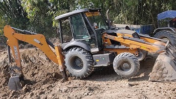 Jcb 3dx Backhoe Machine Loading Red Soil In Mahindra andNewholland Tractors | Jcb Tractors