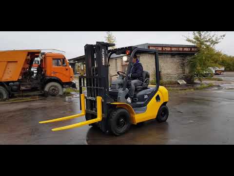 Погрузчик Komatsu FD25T-17