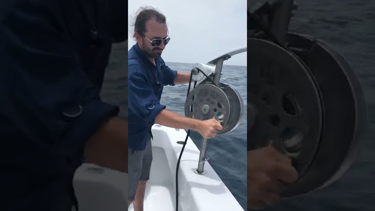 Commercial fishing snapper with a bandit reel Gulf of Mexico 