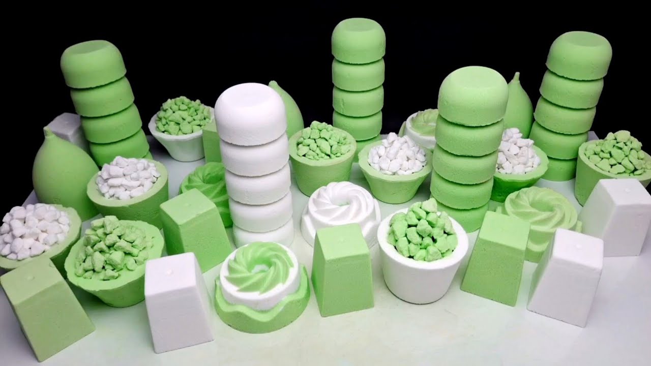 Crushing baking soda asmr | Green and White