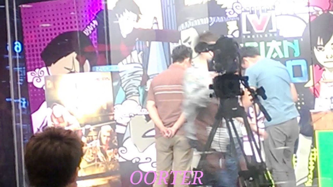 20130329 BothNewyear ป้อนไอติม* ช้อน!!! โบ้ท ดูฟินนะ*