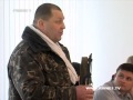 Ukrajinski ultranacionalista sa puškom u parlamentu, šamara činovnike