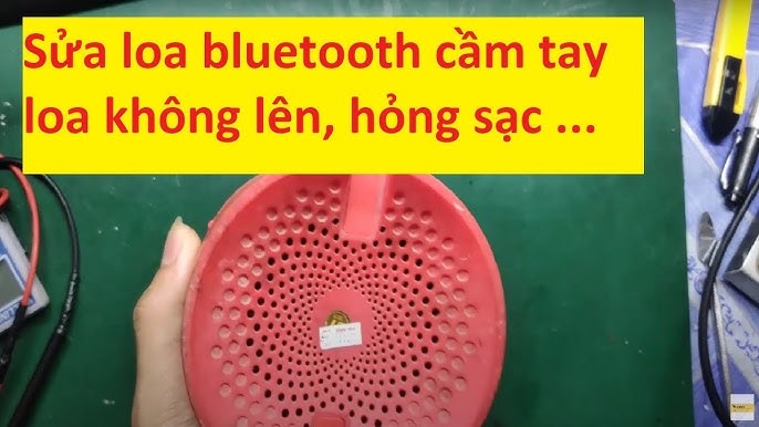 Loa bluetooth mini cầm tay bật không lên nguồn. bật lên tí tắt do ...
