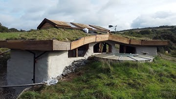 Off Grid Earthbag Workshop Part 72 Lime Plastering The Outside