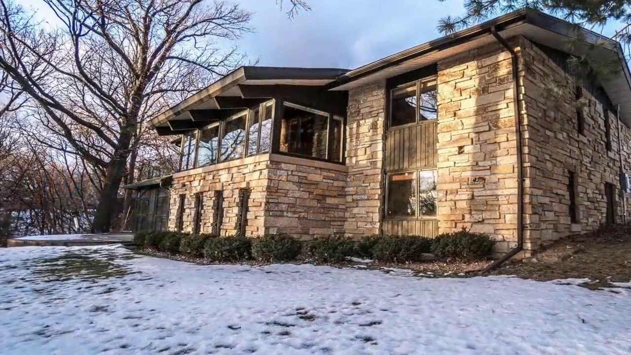 FOR SALE: 1109 Sunrise Dr. North Mankato MN - American Way Realty Exclusive