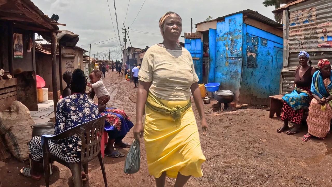 Africa🌍UGANDA🇺🇬 Urban Village Walk