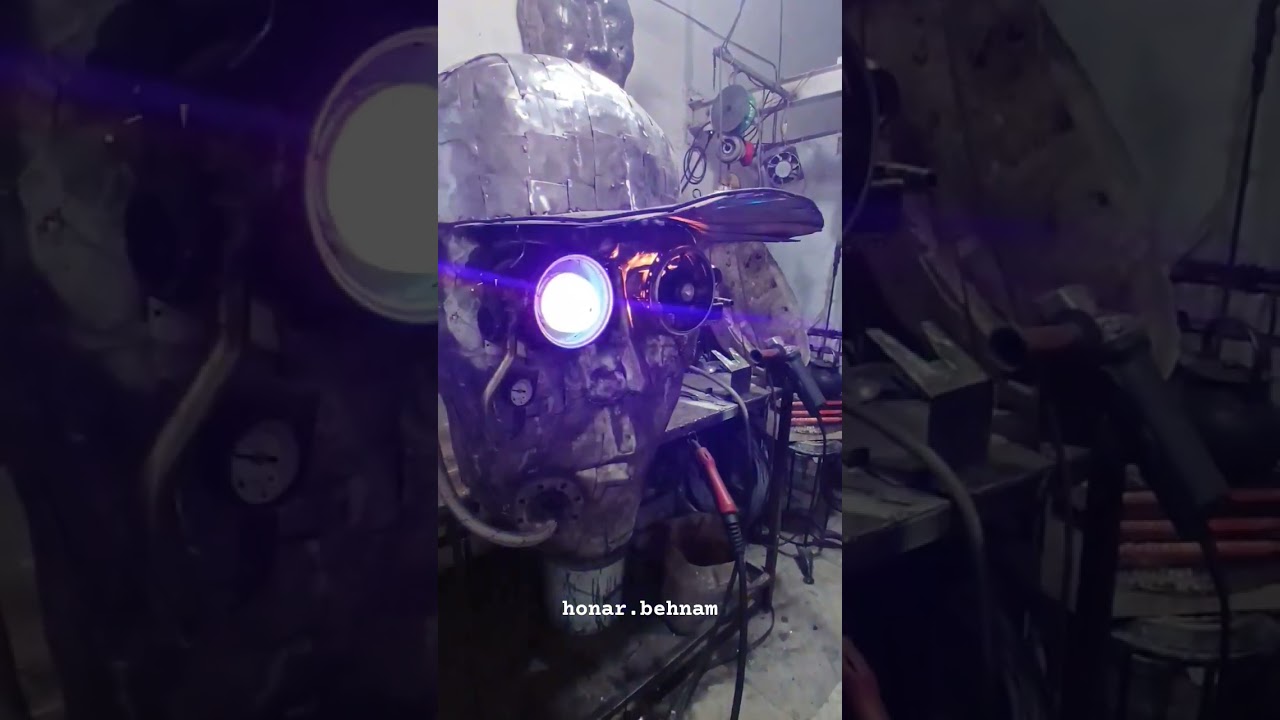 پرتره صورت  سرباز رباتیک 