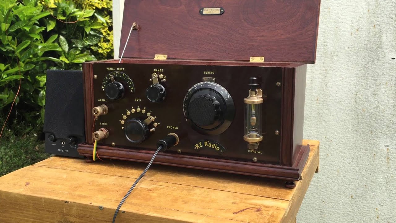 Радио сеты. Современный детекторный приемник. Ламповый детекторный приемник. Радиоприемник ЭЧС 3 1933. Радиоприемник Кристалл шкала.
