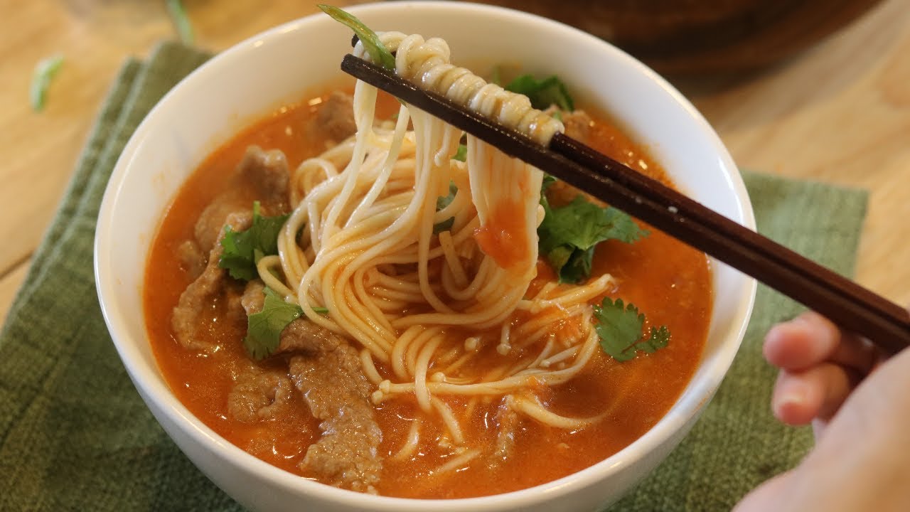 Tomato Soup Recipe w/ Beef and Noodles | Souped Up Recipes