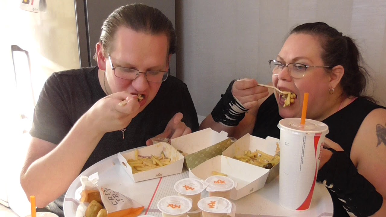 Mukbang . Max med hälsningar och gratulationer