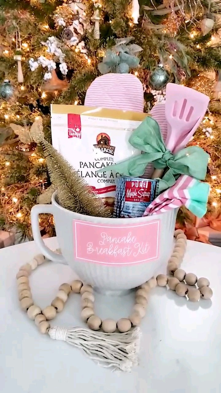 Cutest pancake break gift basket idea 😍 #giftideas - YouTube