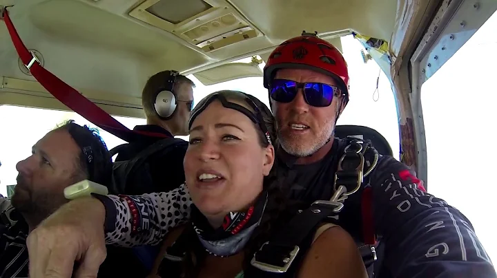 Mikel Kissell's Tandem skydive!