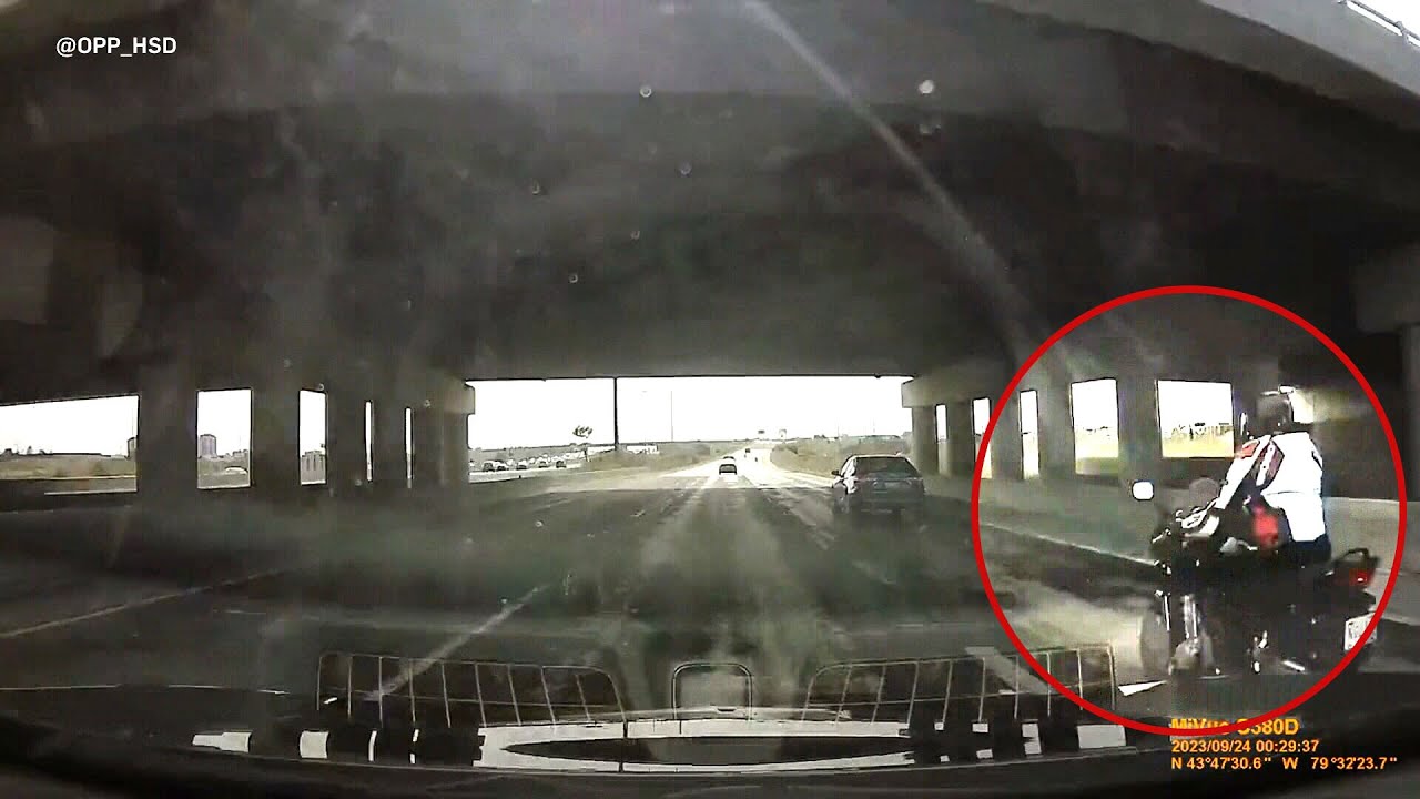 Dash cam captures motorcyclists speeding before crashing on highway ...