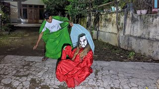 kuntilanak merah berpayung auto jungkir b4lik || funniest ghost prank