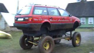 Passat 4x4 off-road in mud