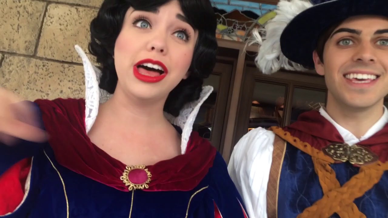 ディズニーランドで白雪姫と王子様とグリーティング Youtube