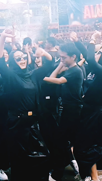 Hujan dan Jogrt Asyik Dangdut