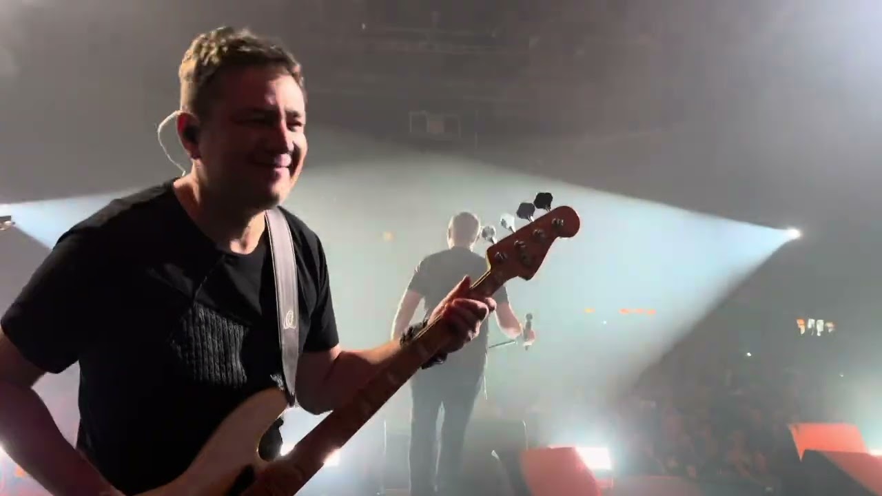 M.P. Thompson - Ustani Iz Sjene ( Live from Osijek ) Ante Jurinovic Bass Cam