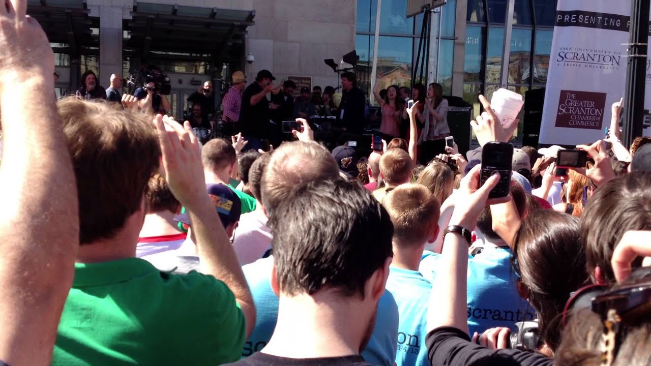 The Office Wrap Party: Kevin sings "Roxanne" in Scranton 5/4/13