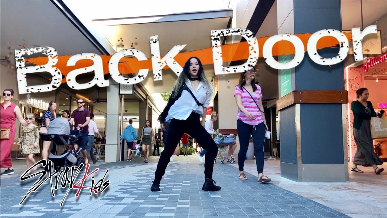 [KPOP IN PUBLIC] Stray Kids 