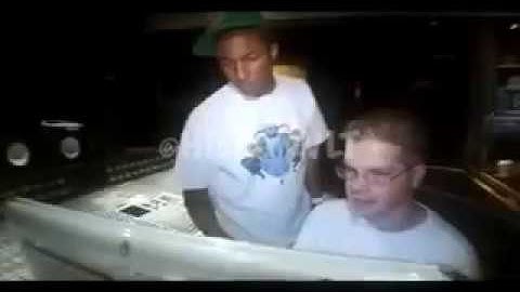 Pharrell Williams In The Studio w/ Gwen Stefani (2006)
