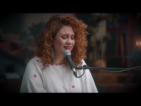 Asmar El Loun by Lena Chamamyan in collaboration with Casio Music.أغنية أسمر اللون بصوت لينا شماميان