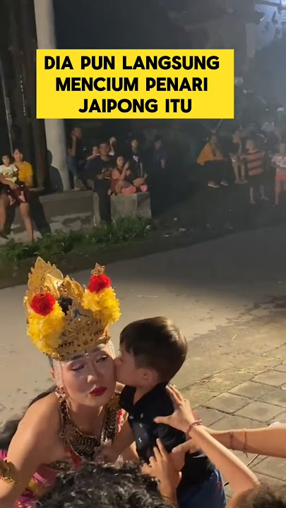 momen lucu ketika bocil memberikan bunga kepada penari jaipong ‼️‼️ #ngakak #lucu #bunga #kocak