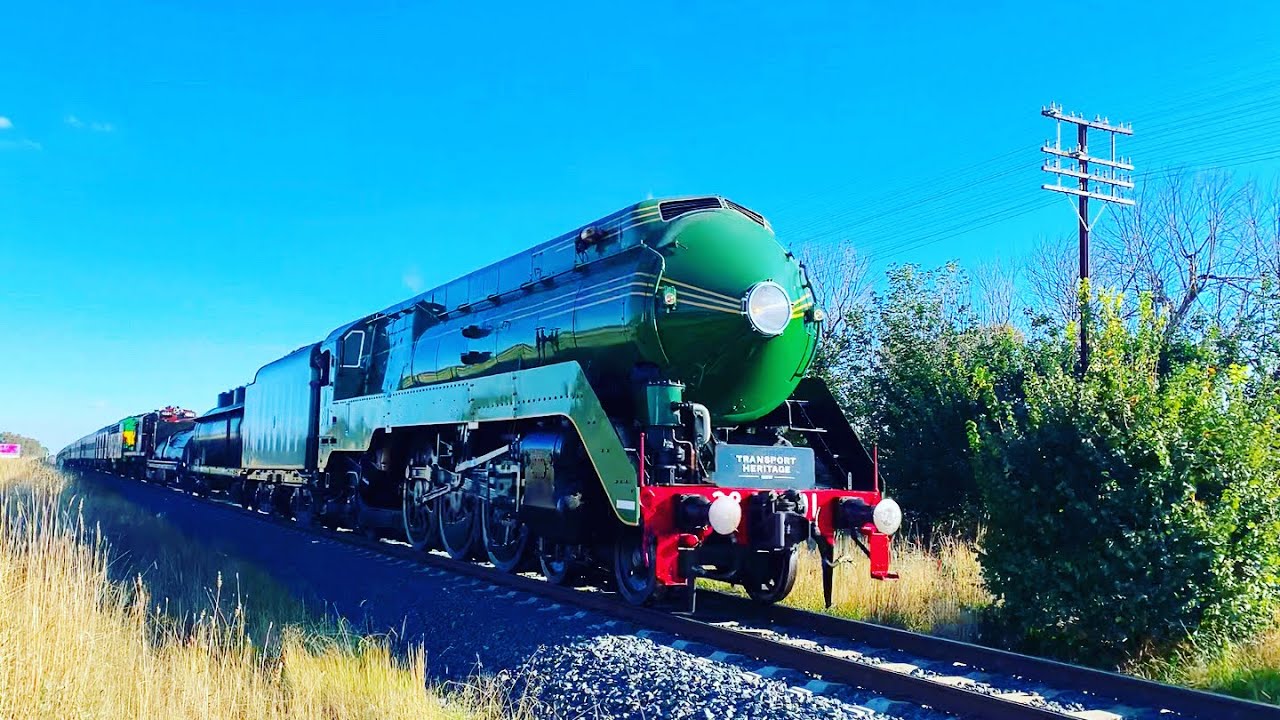 Disaster or Steam Locomotive?🔸The story of arguably Australia’s most famous Steam Locomotive - 3801