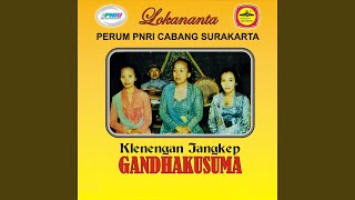 Gd. Gandakusuma minggah Gandasuli terus Ayak-ayak Srepeg dipun Uran - urani Dhandanggula,...