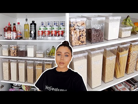 ORGANIZING MY PANTRY - Clean With Me!
