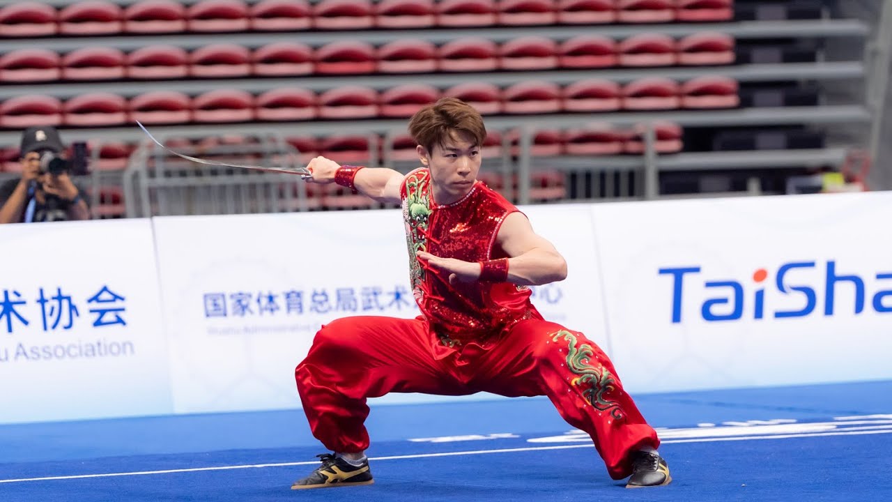 2024 冠军赛 男子南刀 第10名 上海 李冲 9.723分 2024年全国武术套路冠军赛 男子南刀 NanDao - YouTube