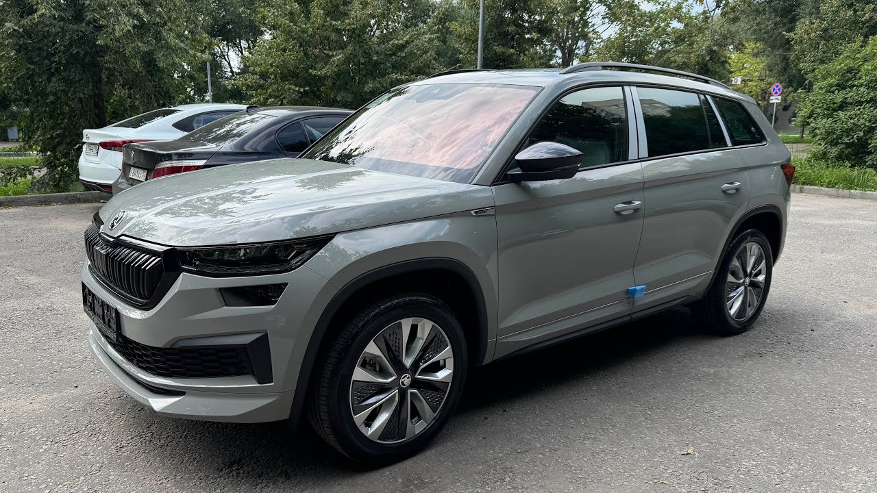 Skoda kodiaq 2024г, 2.0t - 180лс, цена 5.500.000 рублей.