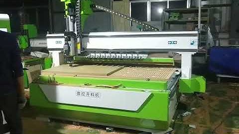 2030 CNC router auto tool changing 2040 type row linear ATC CNC wood router for cabinet