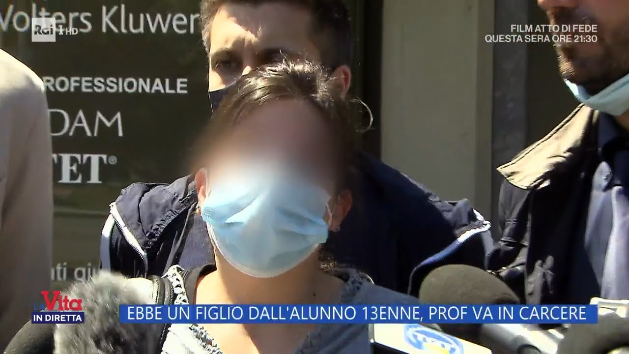 Ebbe un figlio dall'alunno 13enne, prof va in carcere - La Vita in diretta - 25/10/2023