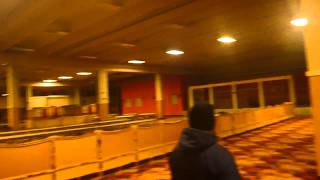 creepy atrium of Maui Sands, Sandusky