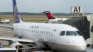 United Flight Attendants Face Trade-Off: Pay Raises for Airline Ownership Freedom