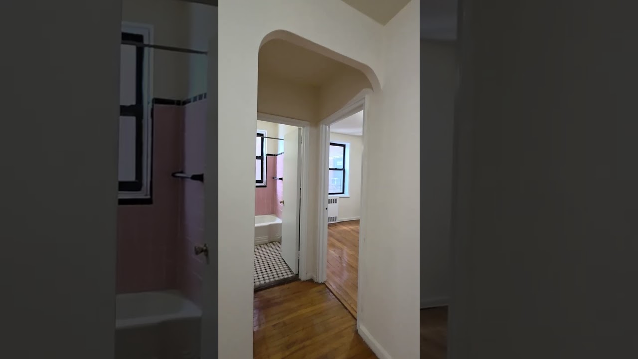 Rego Park * 2 Bedroom 2 Bathroom *