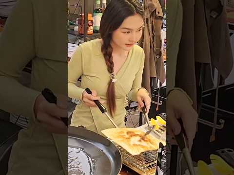Gadis Roti Cantik di Chiang Mai Thailand Street Food