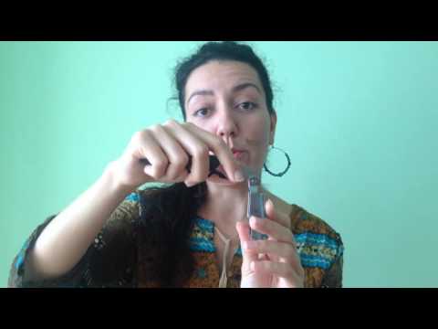 How to Open a Bottle with a Double-Hinged Corkscrew by My Wine Passion