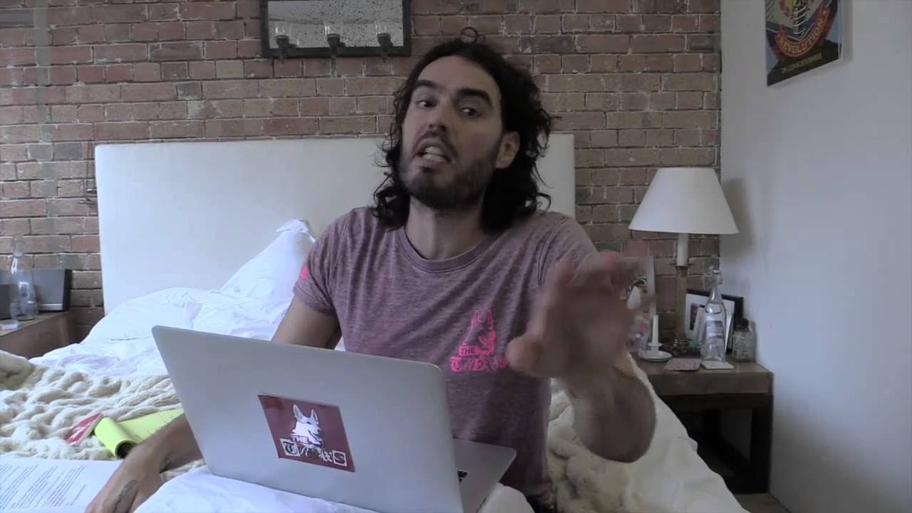 Правительственный шпионаж — кто представляет наибольшую угрозу вашей безопасности? Рассел Бранд, ...