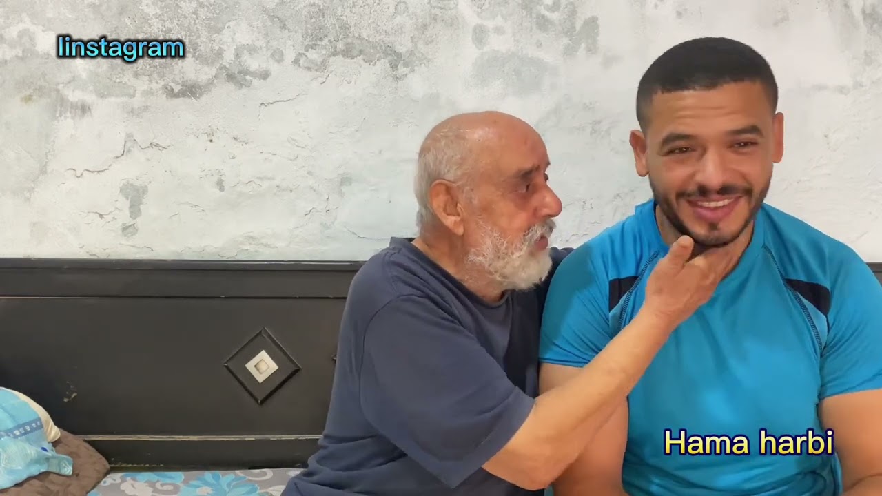 علولو يبيع في الكونوليا 😂😂