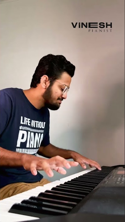 Megham Karukatha - Piano - Fav Part 😍 #meghamkarukatha #vineshpianist